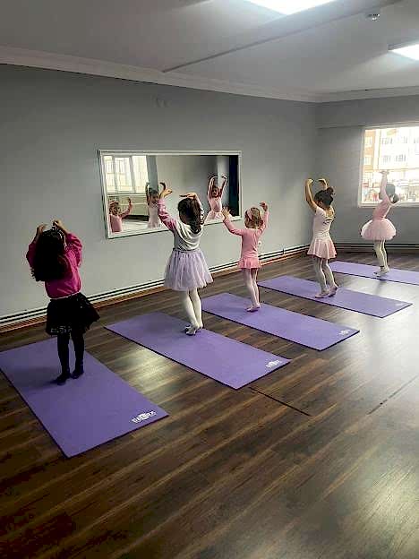 Galeri - Ümraniye Sanat Akademisi - Ümraniye Sanat Okulu