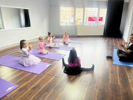 Galeri - Ümraniye Sanat Akademisi - Ümraniye Sanat Okulu