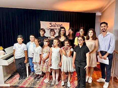 Galeri - Ümraniye Sanat Akademisi - Ümraniye Sanat Okulu