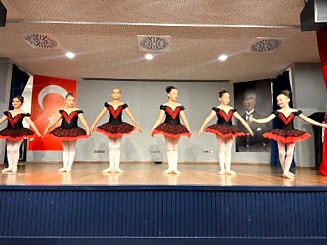 Galeri - Ümraniye Sanat Akademisi - Ümraniye Sanat Okulu