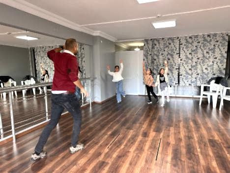 Galeri - Ümraniye Sanat Akademisi - Ümraniye Sanat Okulu