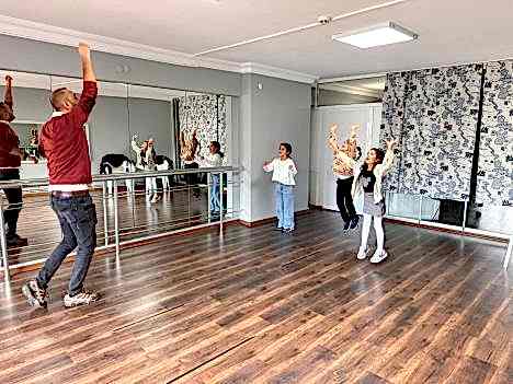 Galeri - Ümraniye Sanat Akademisi - Ümraniye Sanat Okulu